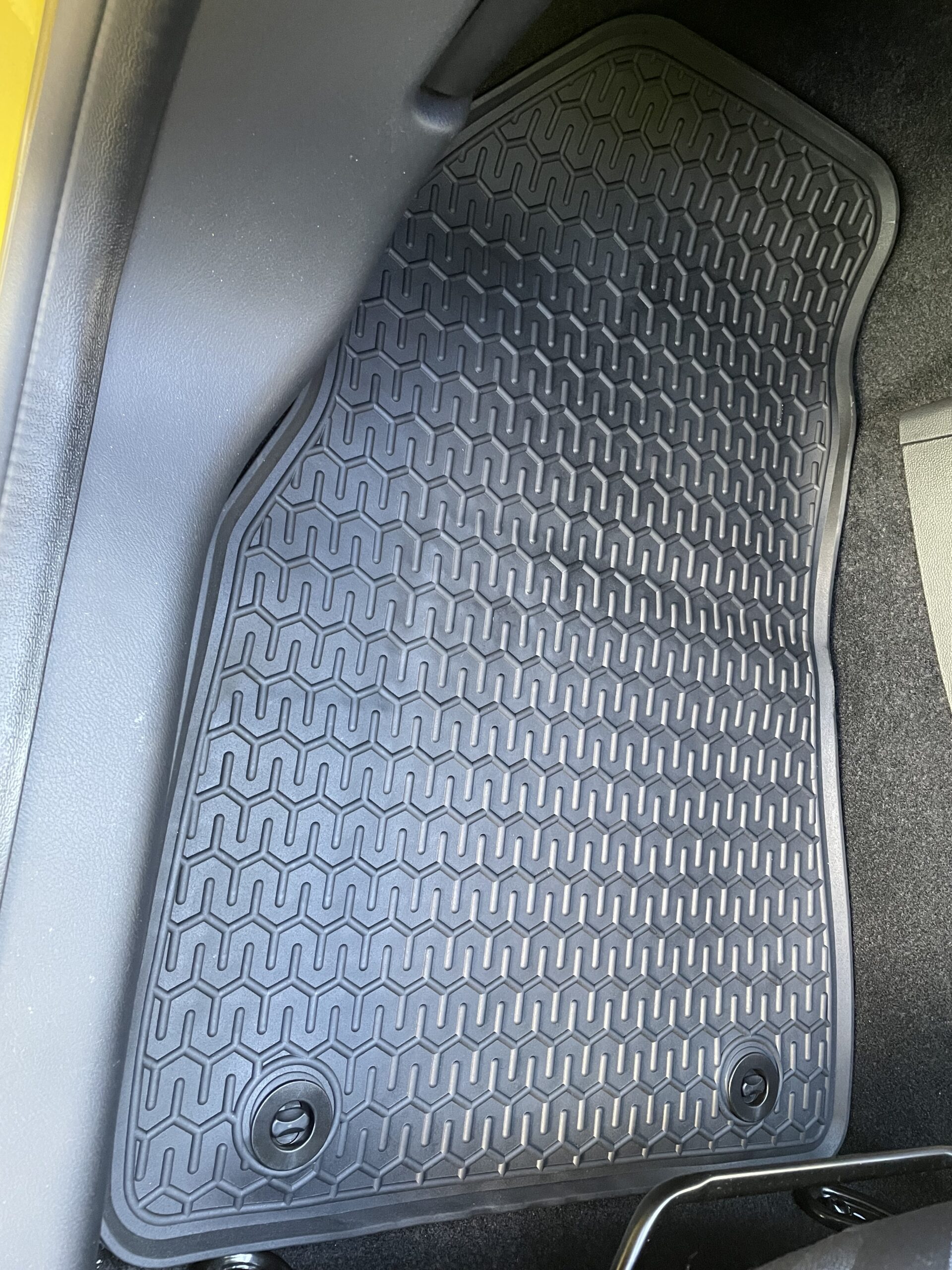 Floor + Trunk Mats For MG3 – MYMG.COM.AU